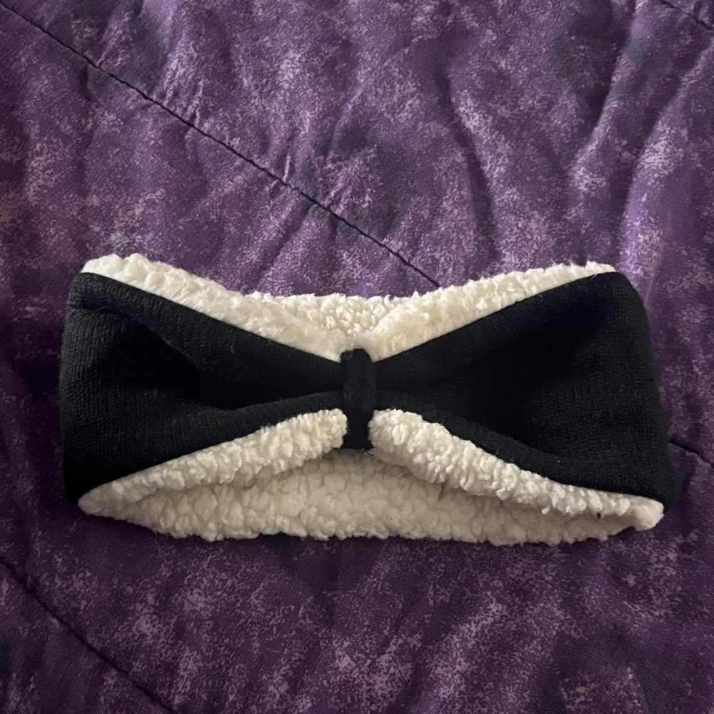 BearPaw Black and White Fleece Headband